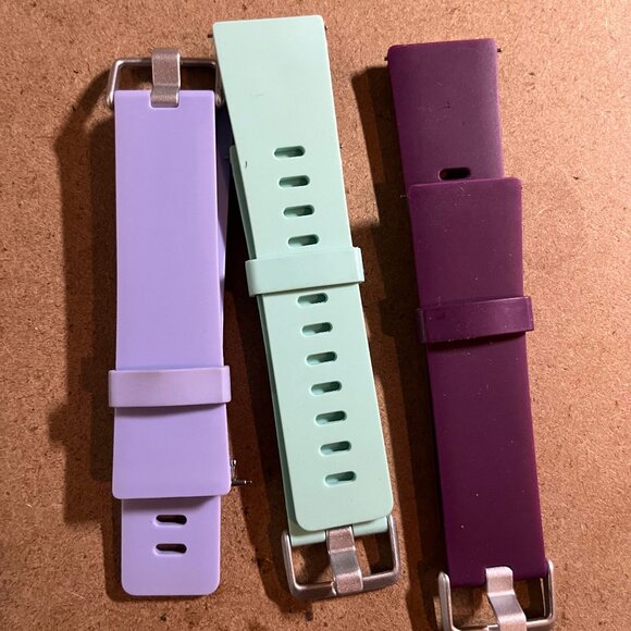 3 Fitbit watch bands - Picture 1 of 1